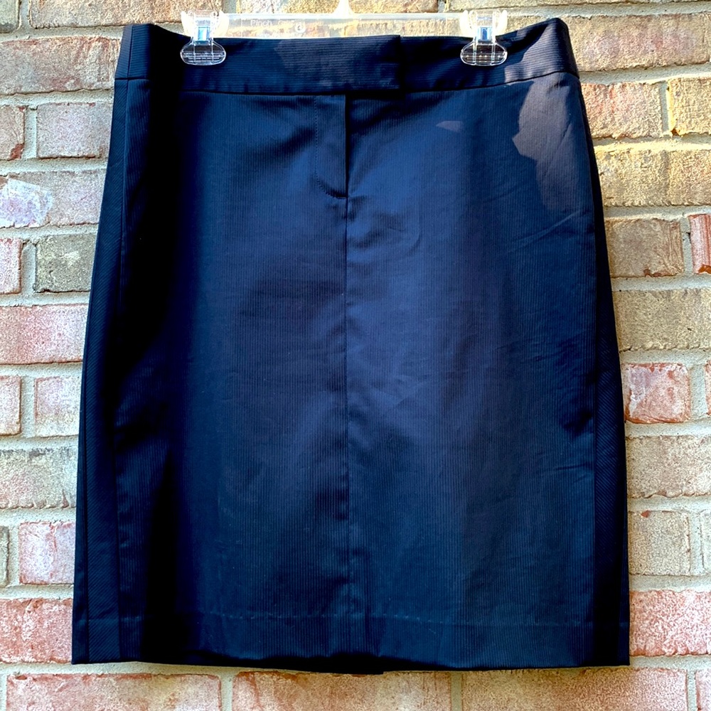 NWT Theory tuxedo skirt - Picture 2 of 10